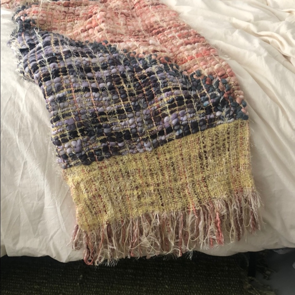 URBAN THROW MULTICOLOR